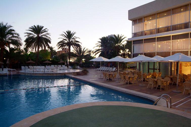 Lägenhetshotell Grupotel Port de Alcudia (Mallorca)